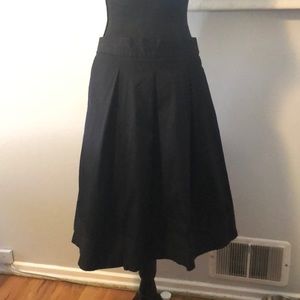 Ann Taylor Black pleated high waisted skirt